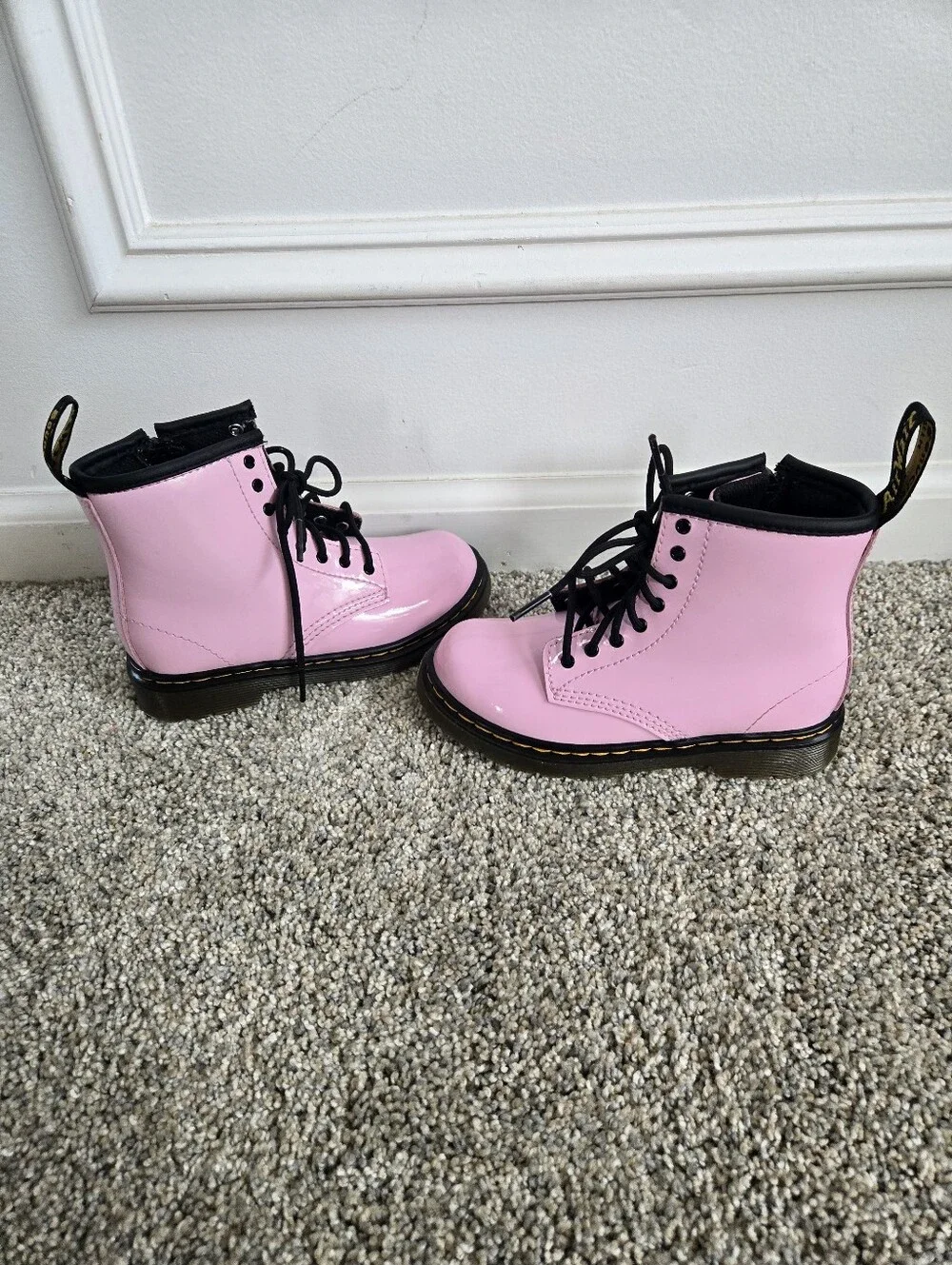 Dr. Martens Patent Leather Lamper Boots 1460 - DMS pink- toddler 10
